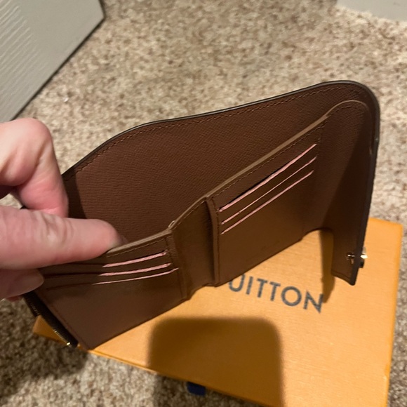 Small Brown Monogram Wallet - Picture 4 of 5